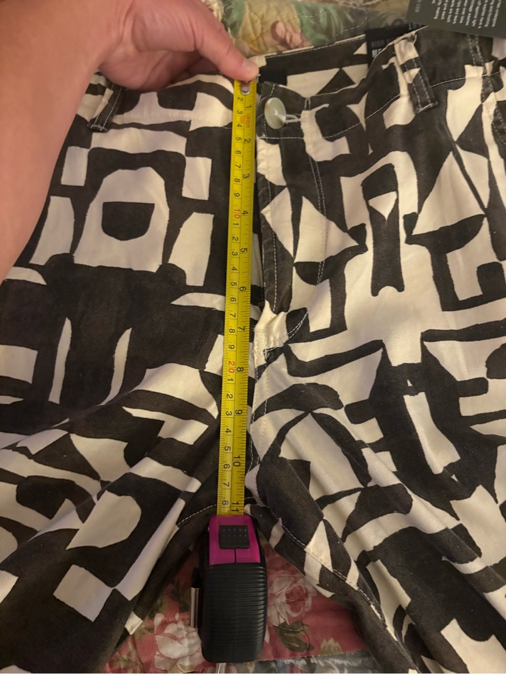 Kut from the Kloth MEG - Black & Cream Abstract Wide Leg Pants - Picture 5 of 6